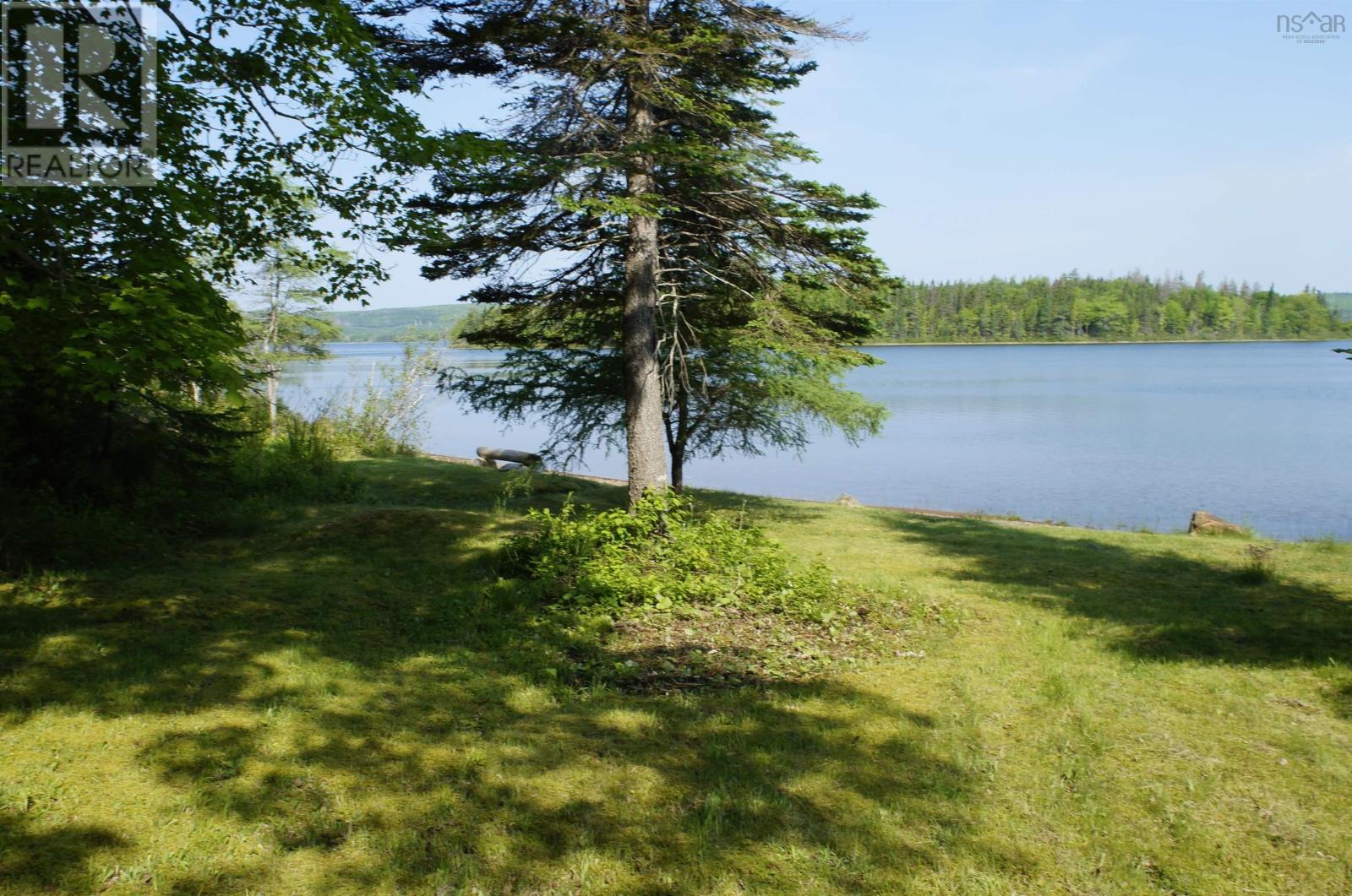 4031 Loch Lomond Road - 25