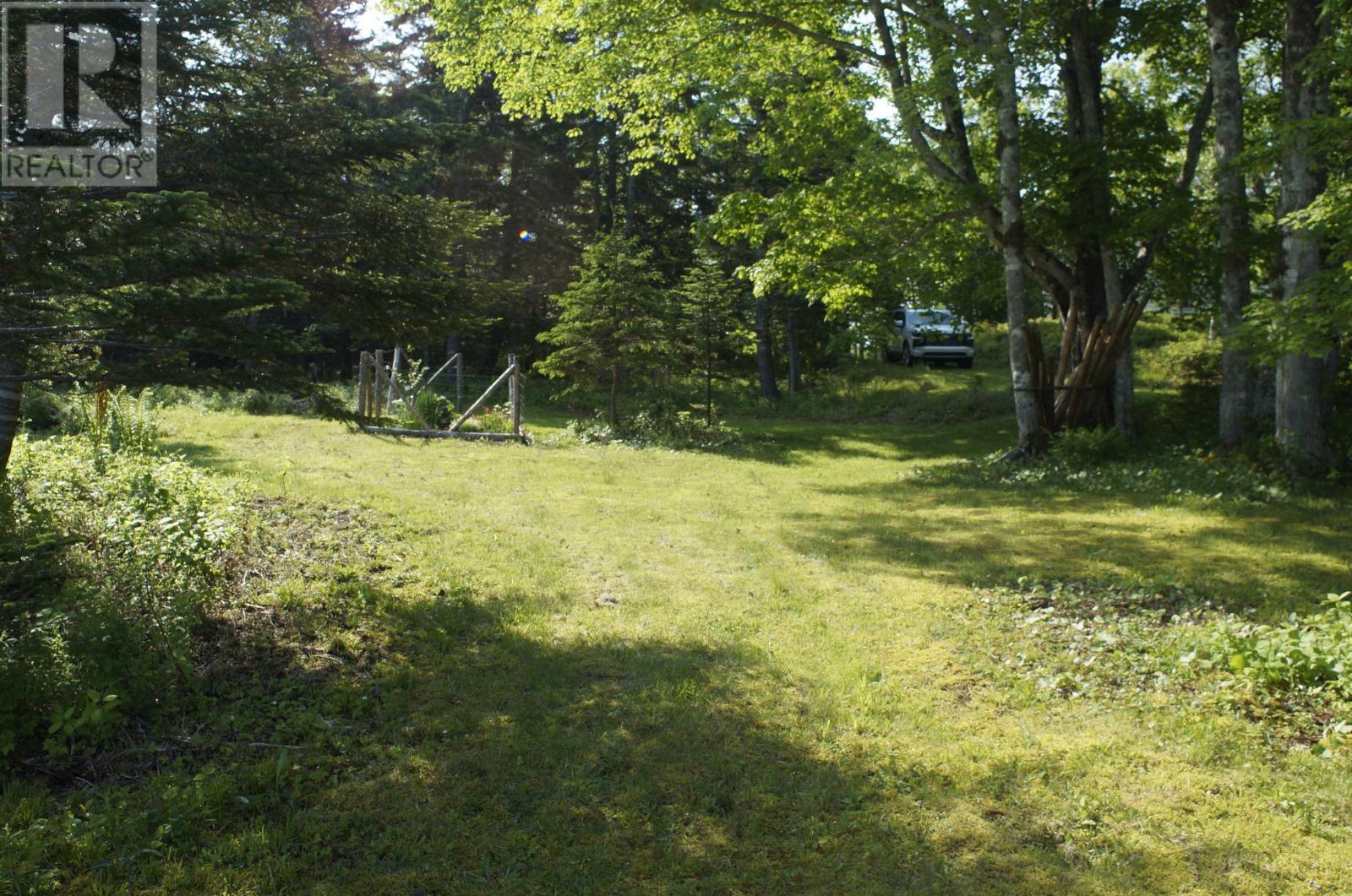 4031 Loch Lomond Road - 32