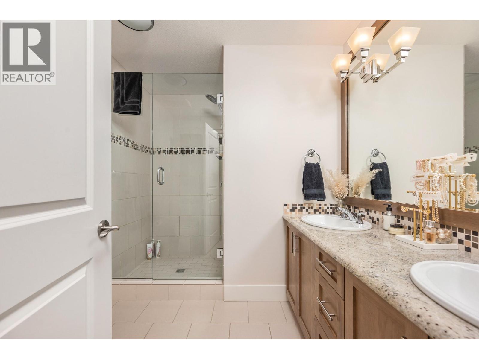 26 333 Longspoon Drive, Vernon