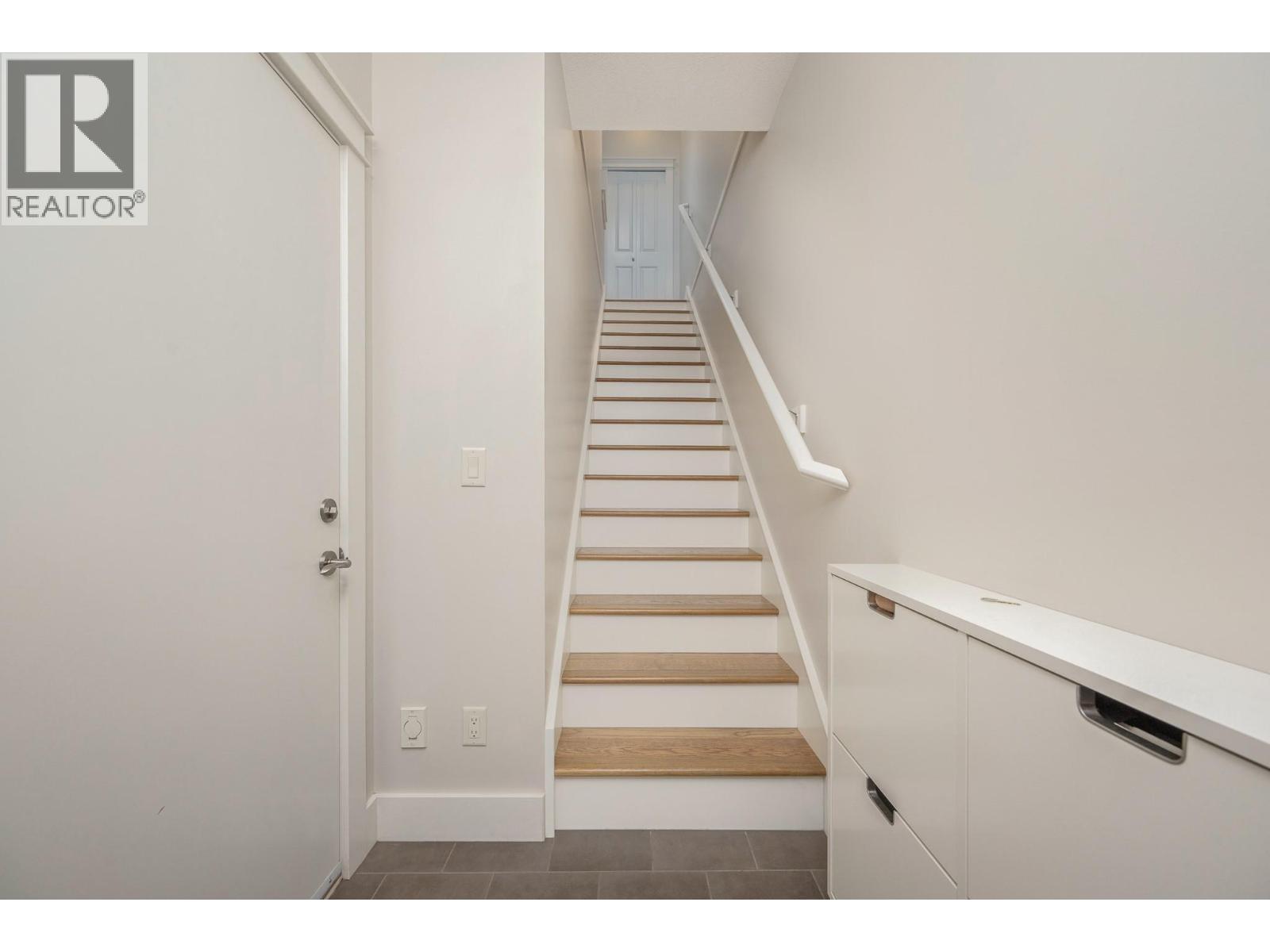 26 333 Longspoon Drive, Vernon