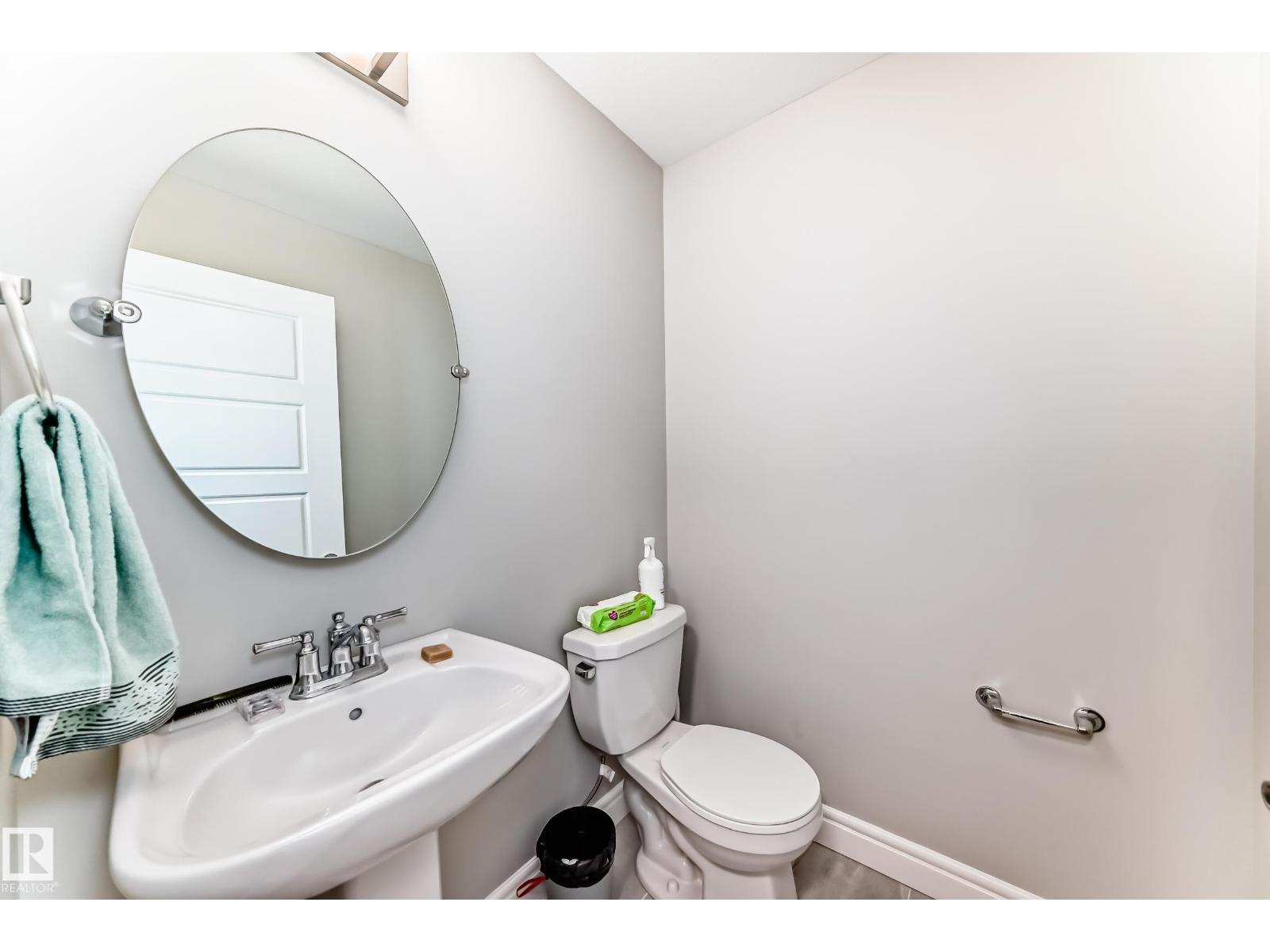 7822 KORULUK LINK LI SW, Edmonton