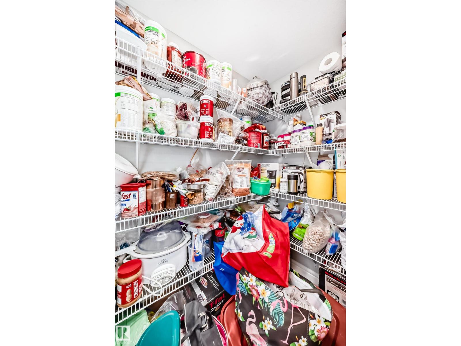 7822 KORULUK LINK LI SW, Edmonton