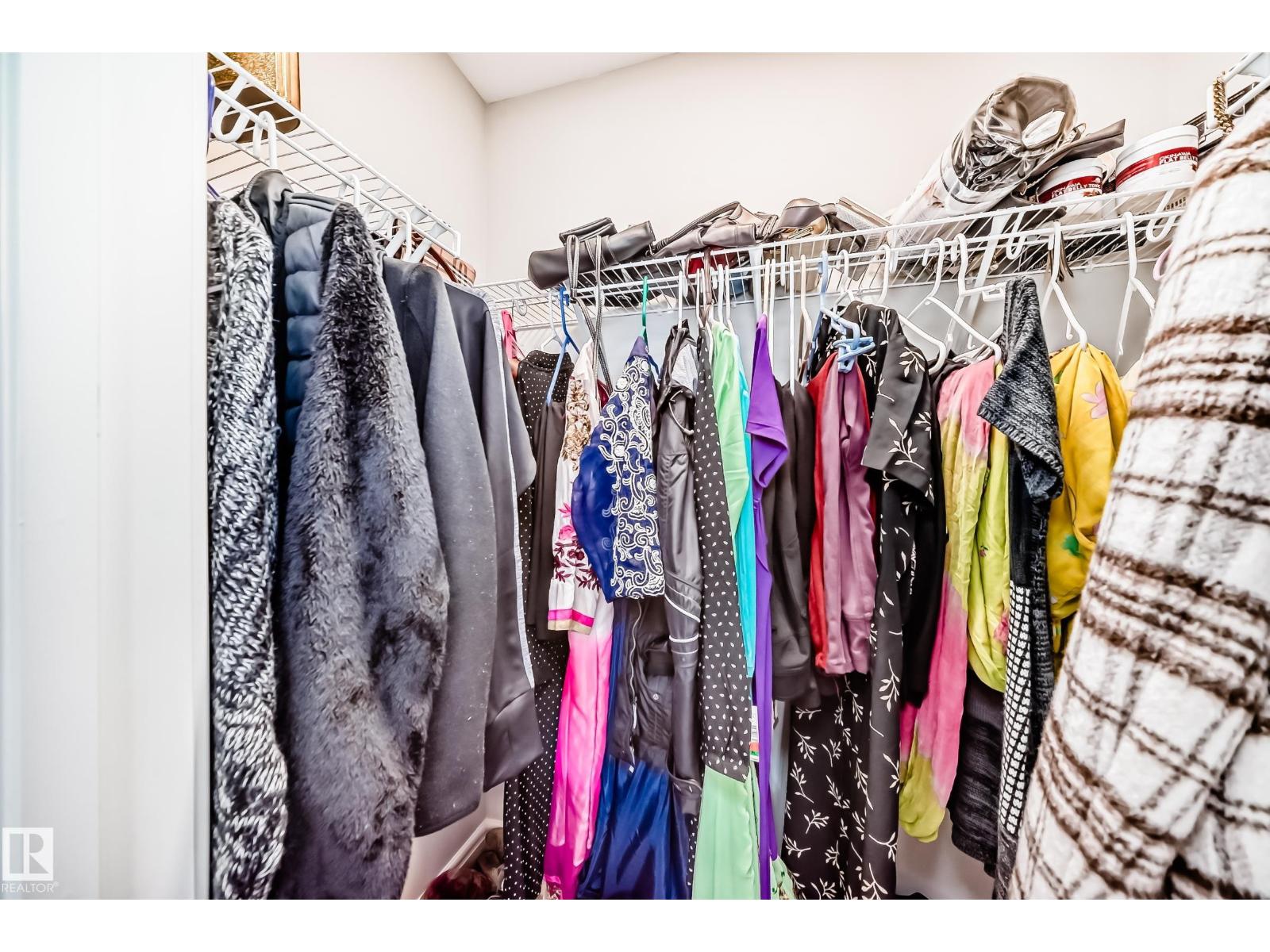 7822 KORULUK LINK LI SW, Edmonton