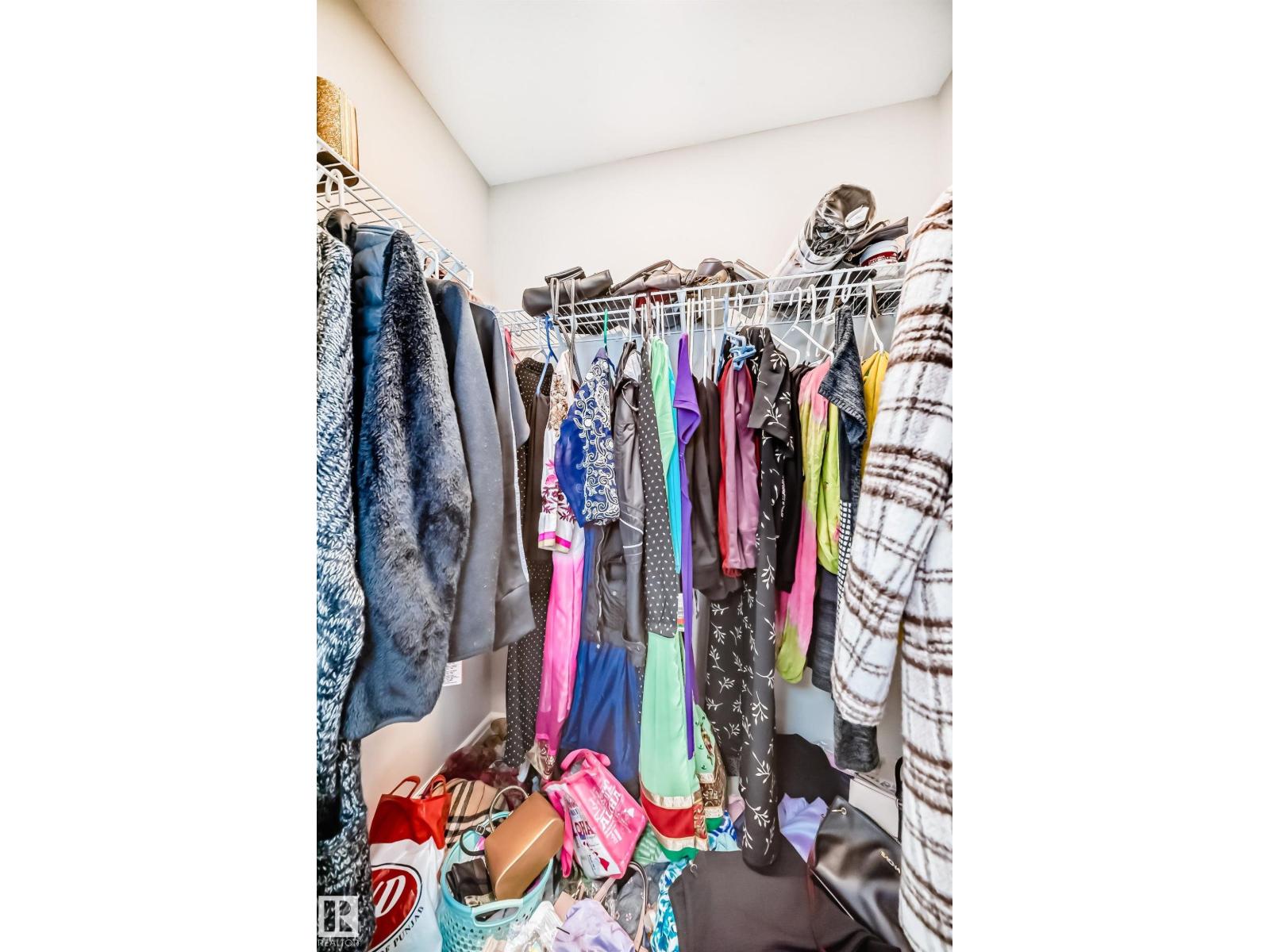 7822 KORULUK LINK LI SW, Edmonton