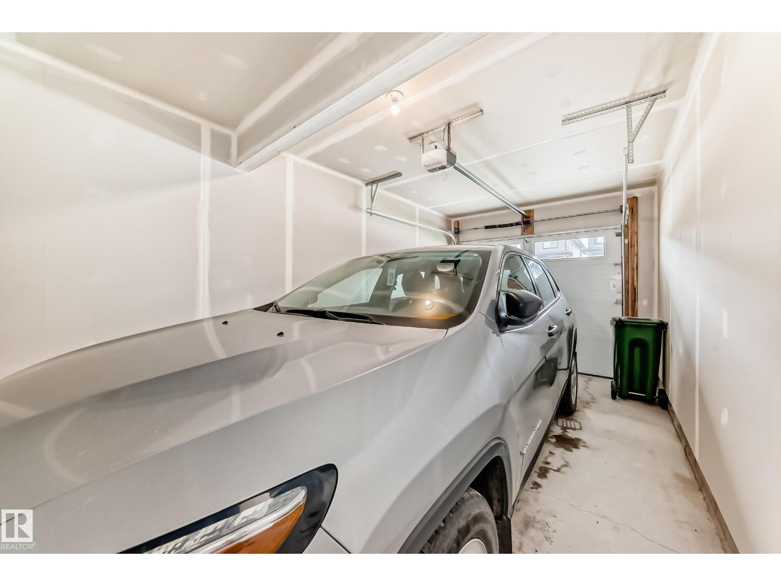 7822 KORULUK LINK LI SW, Edmonton