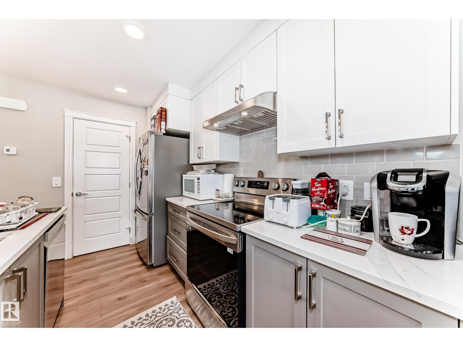 7822 KORULUK LINK LI SW, Edmonton