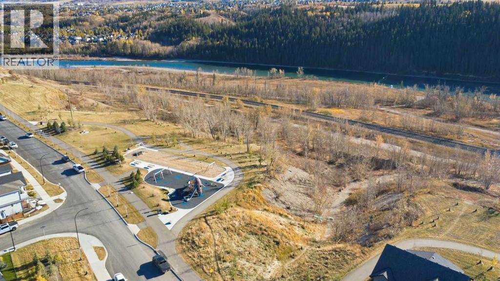 
          65 Rowmont Link Northwest
            <br/>
            <span>Calgary</span>
            , 
            <span>AB</span>
             <span>T3L0J3</span>
         - Photo 13