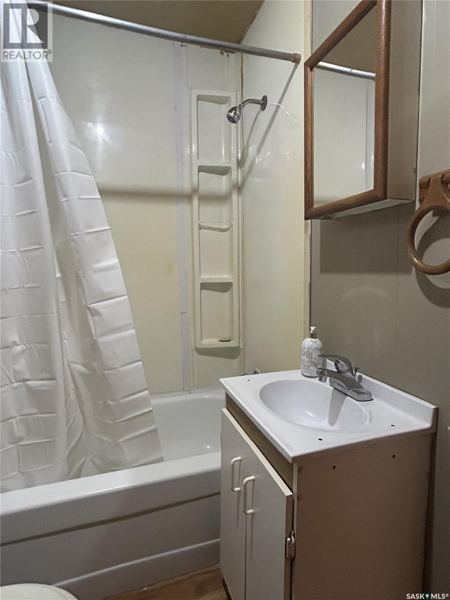 512 RAILWAY AVENUE - 12