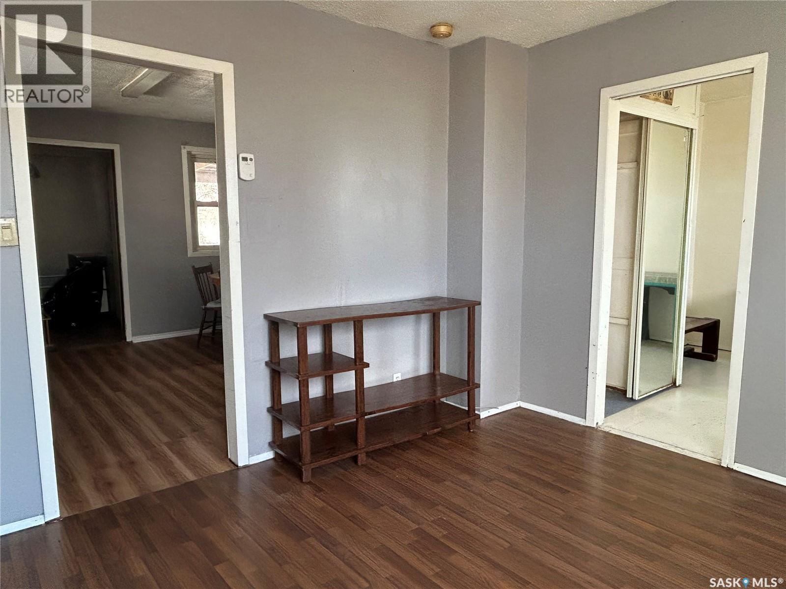 512 RAILWAY AVENUE - 8