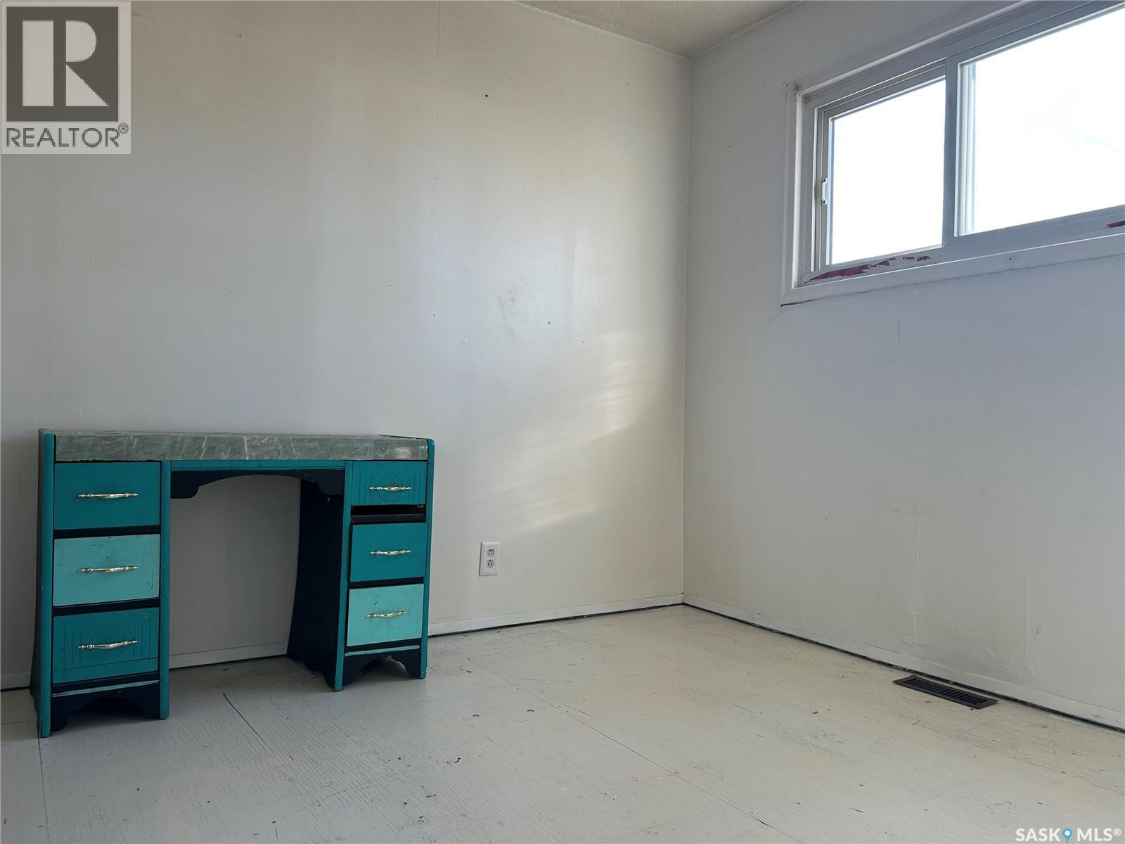 512 RAILWAY AVENUE - 9