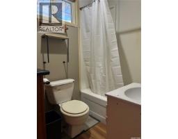 512 Railway Avenue, Lampman, SK S0C1N0 Photo 11
