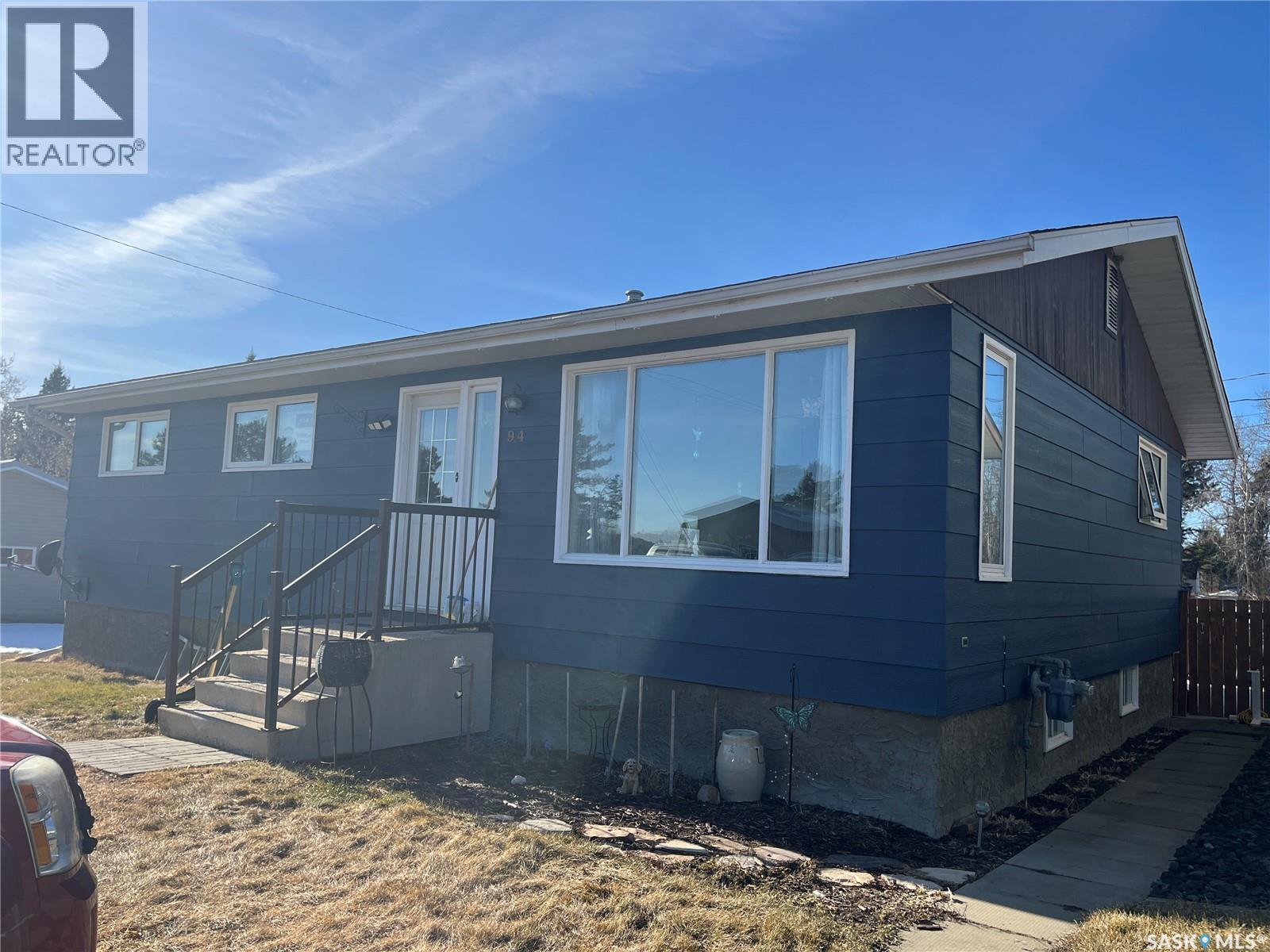 94 Gilbert STREET - 2