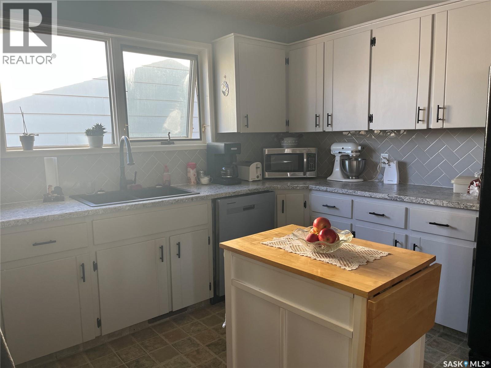 94 Gilbert STREET - 7