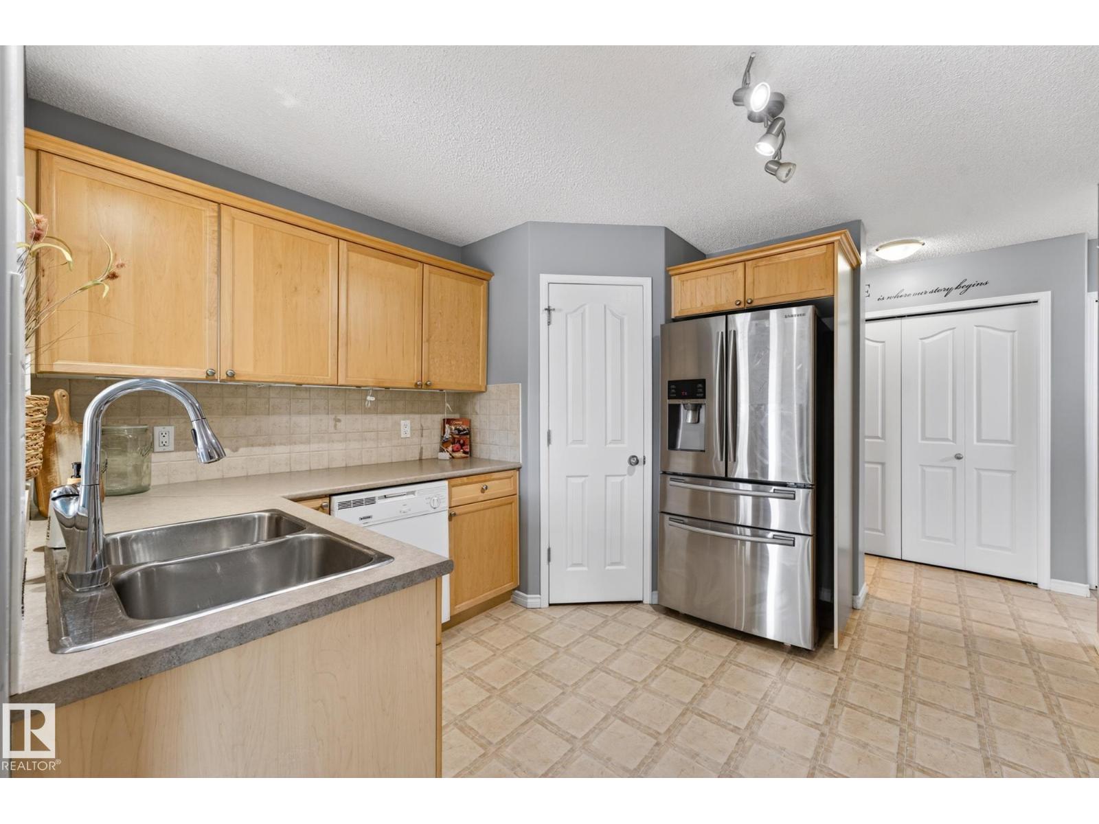 1103 117 ST SW, Edmonton