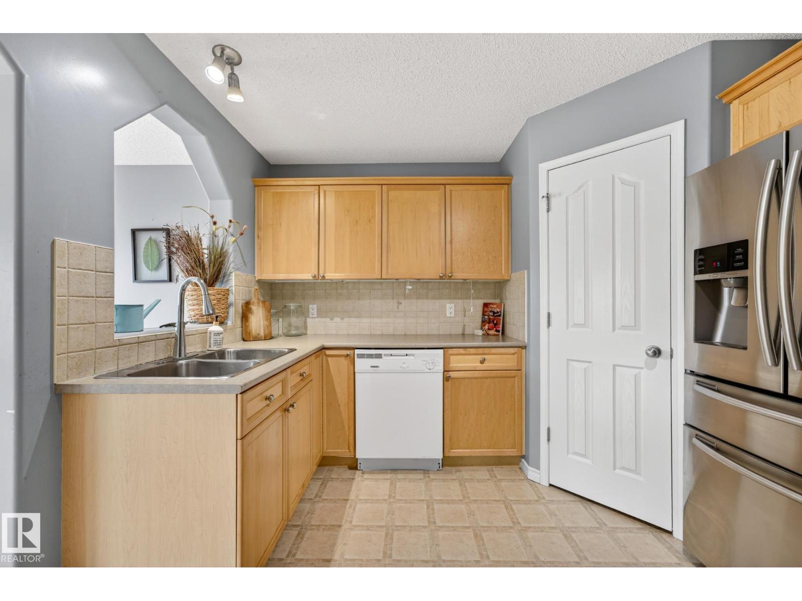 1103 117 ST SW, Edmonton