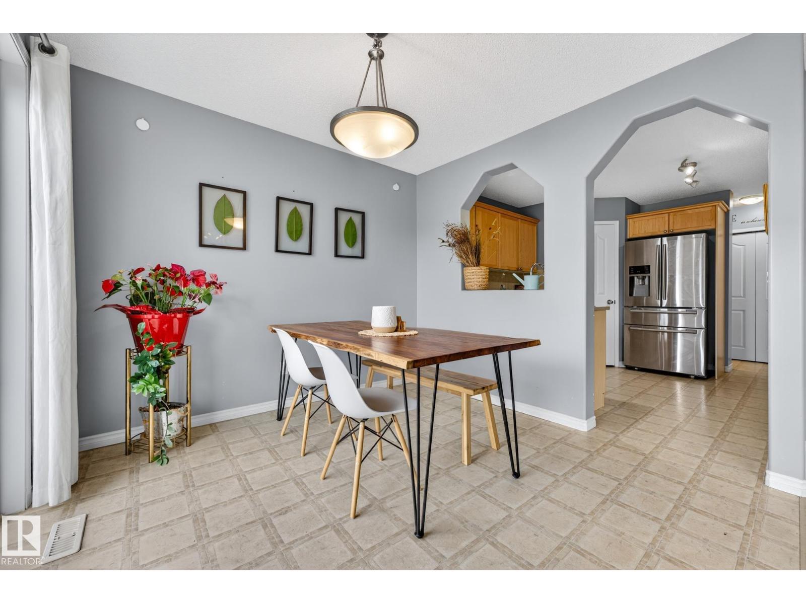 1103 117 ST SW, Edmonton