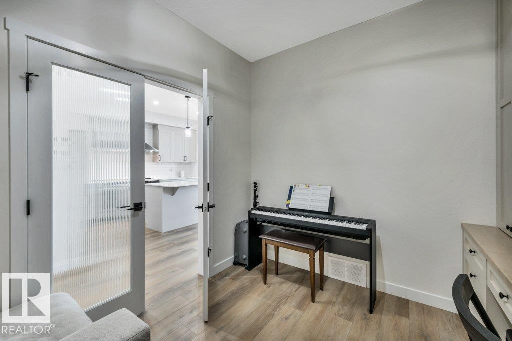 13007 213 ST NW, Edmonton