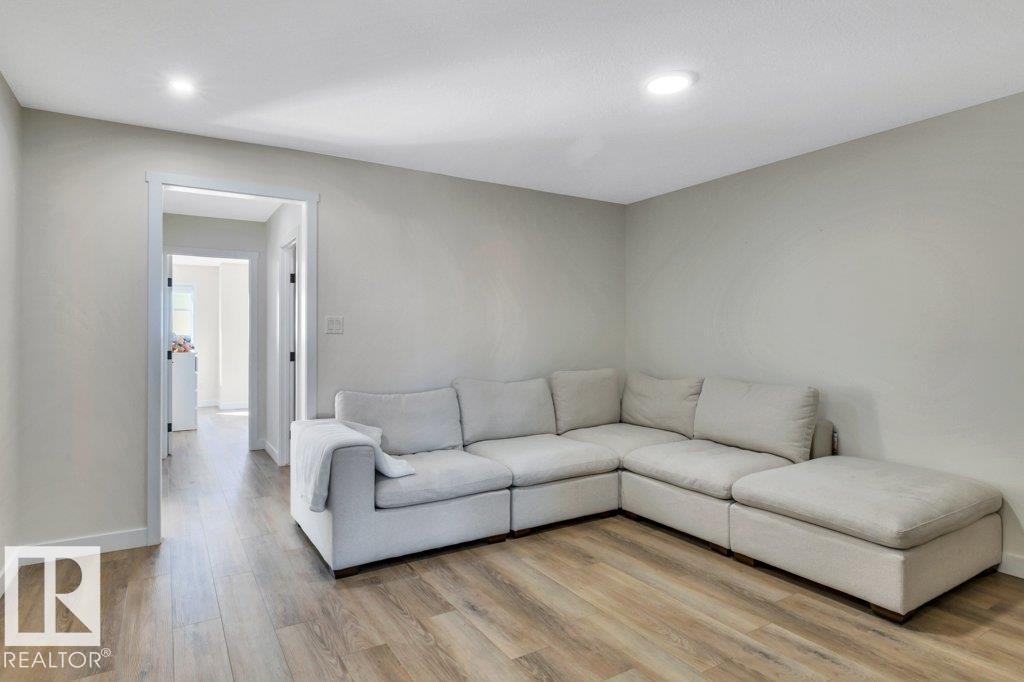 13007 213 ST NW, Edmonton