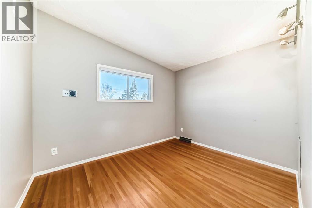 
          724 Millar Road Northeast
            <br/>
            <span>Calgary</span>
            , 
            <span>AB</span>
             <span>T2E5Z7</span>
        