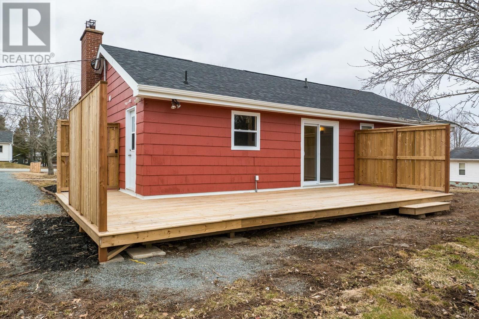 Property 5 of 23 of 37 Highway 14