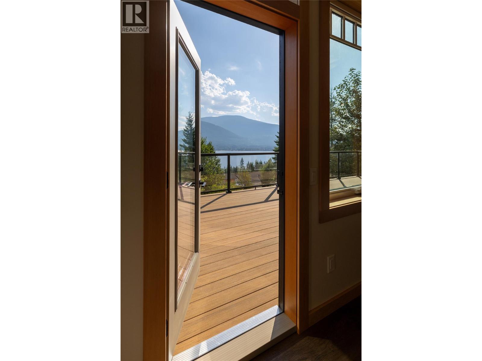 145 Lakeview Drive - 37