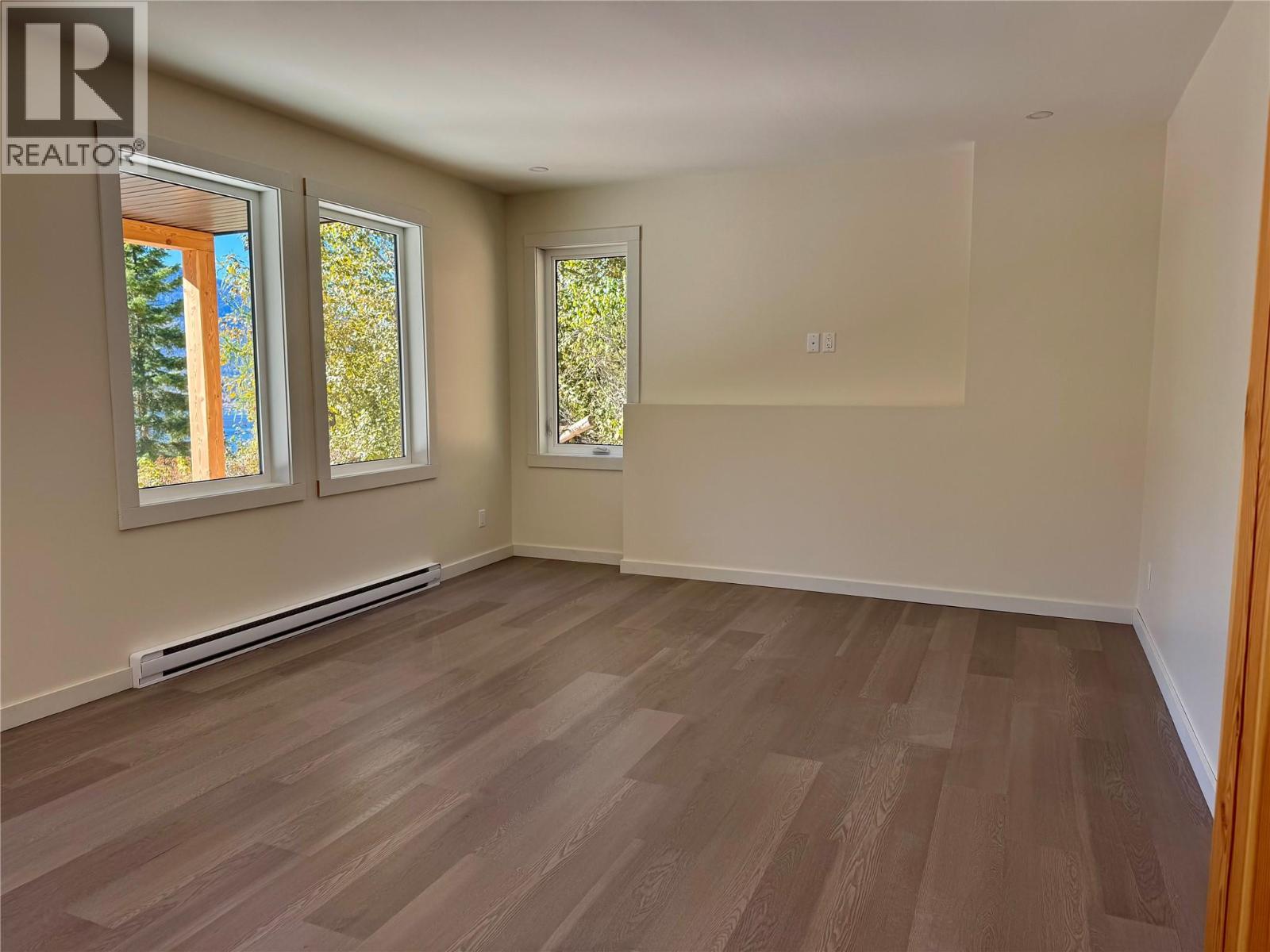 145 Lakeview Drive - 68