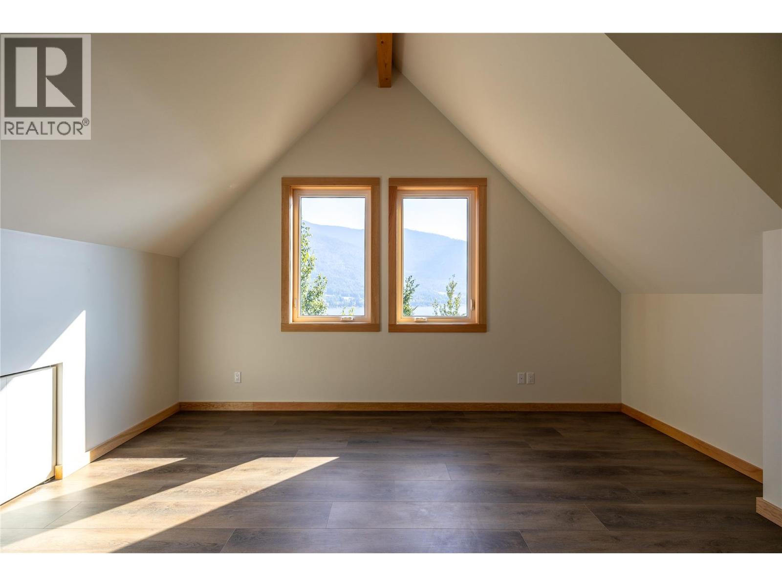 145 Lakeview Drive - 54