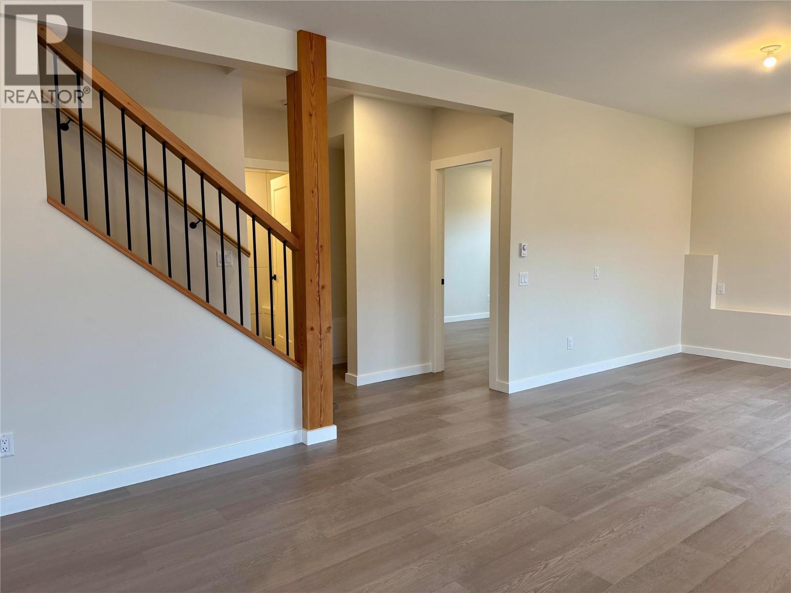 145 Lakeview Drive - 74