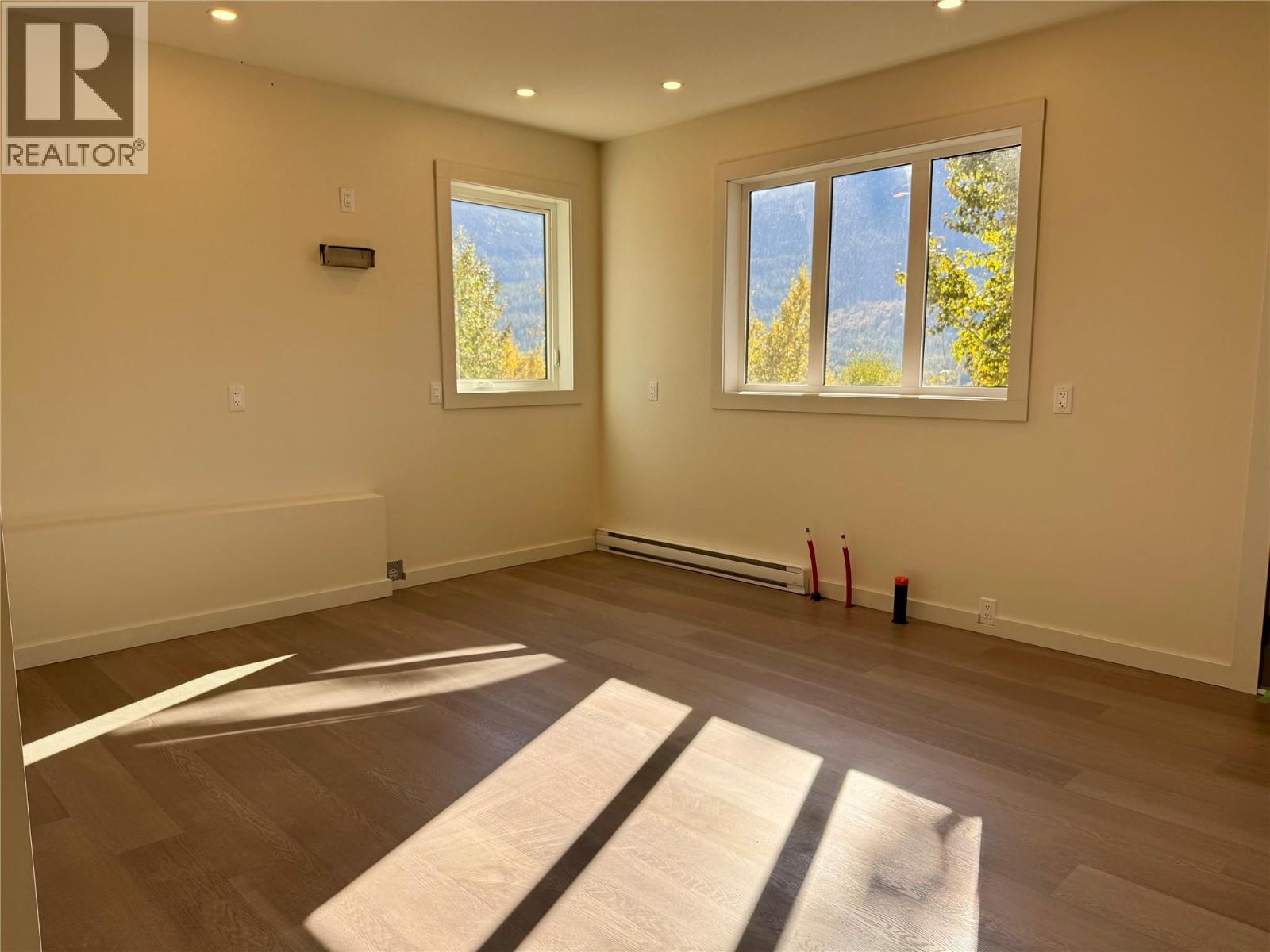 145 Lakeview Drive - 64