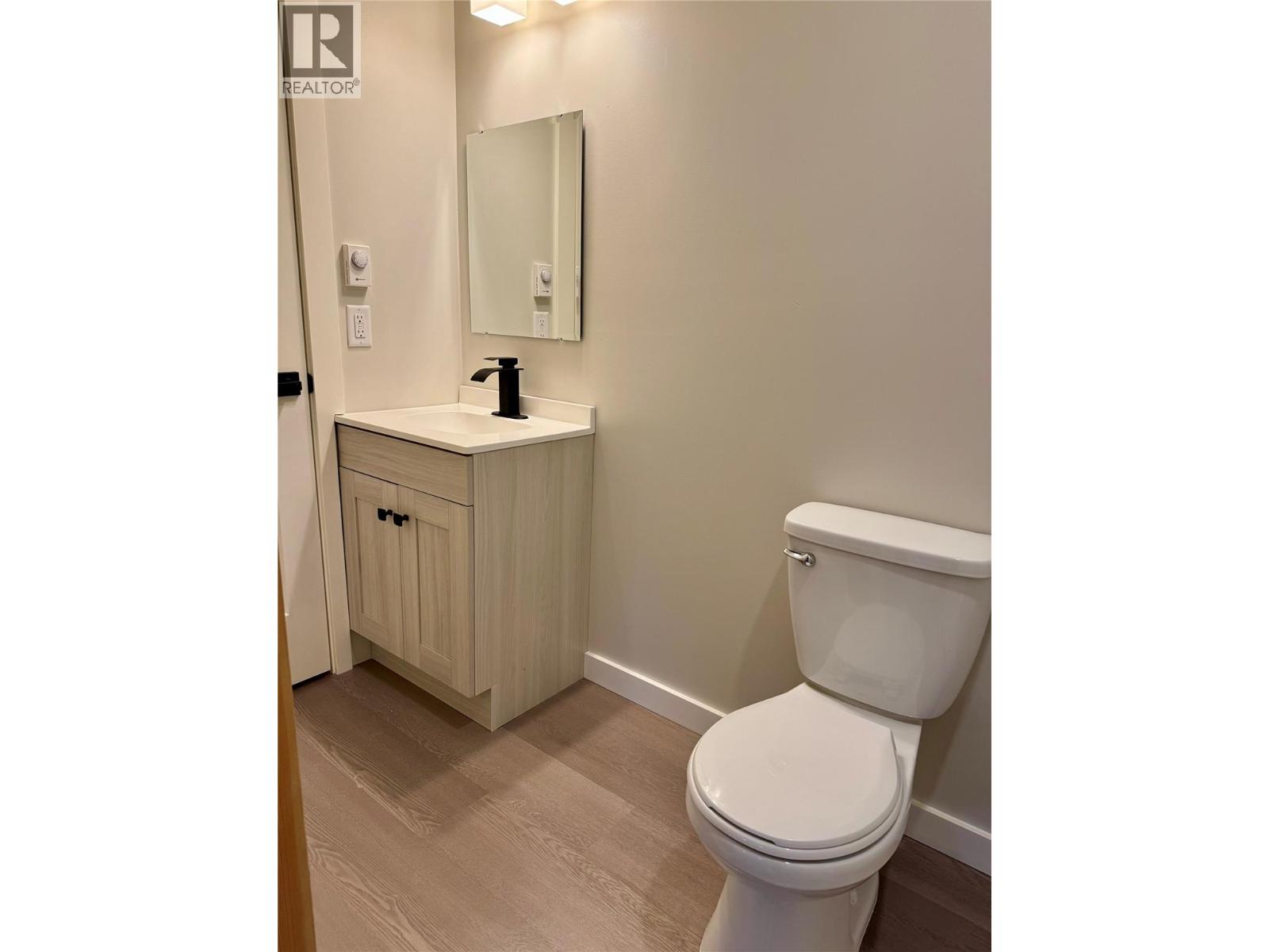 145 Lakeview Drive - 71