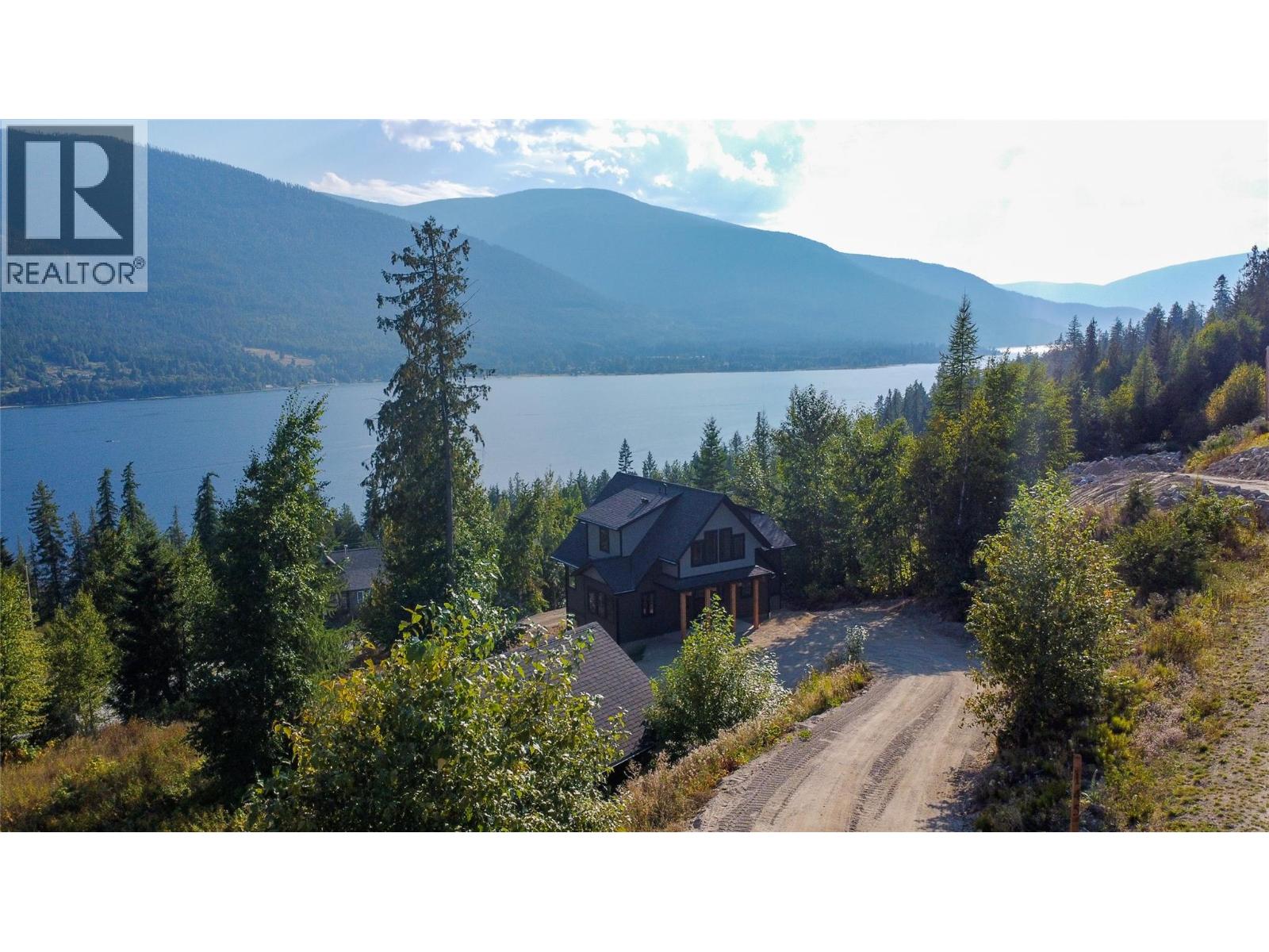 145 Lakeview Drive - 84