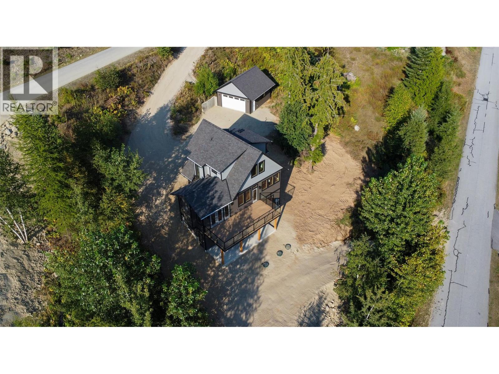 145 Lakeview Drive - 82