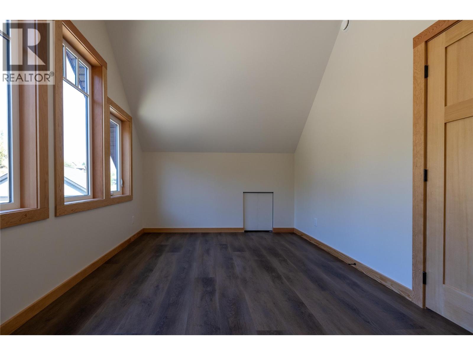 145 Lakeview Drive - 46