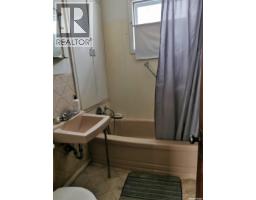 15 Main Street N, Preeceville, SK S0A3B0 Photo 16