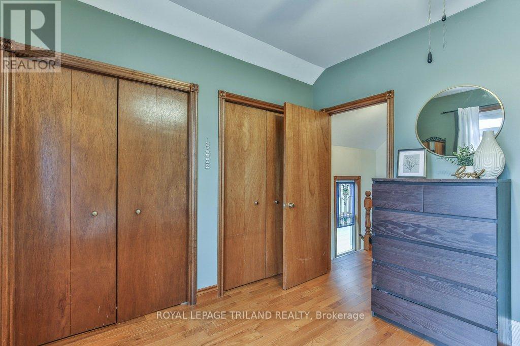941 QUEENS AVENUE Property Photo