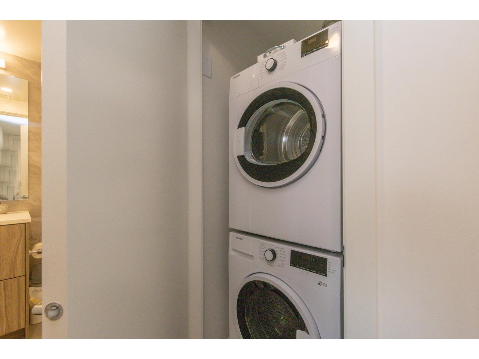 1 Bed, 1 Bath House for Rent in Surrey – 3112 13675 107A STREET, Surrey - Image 6