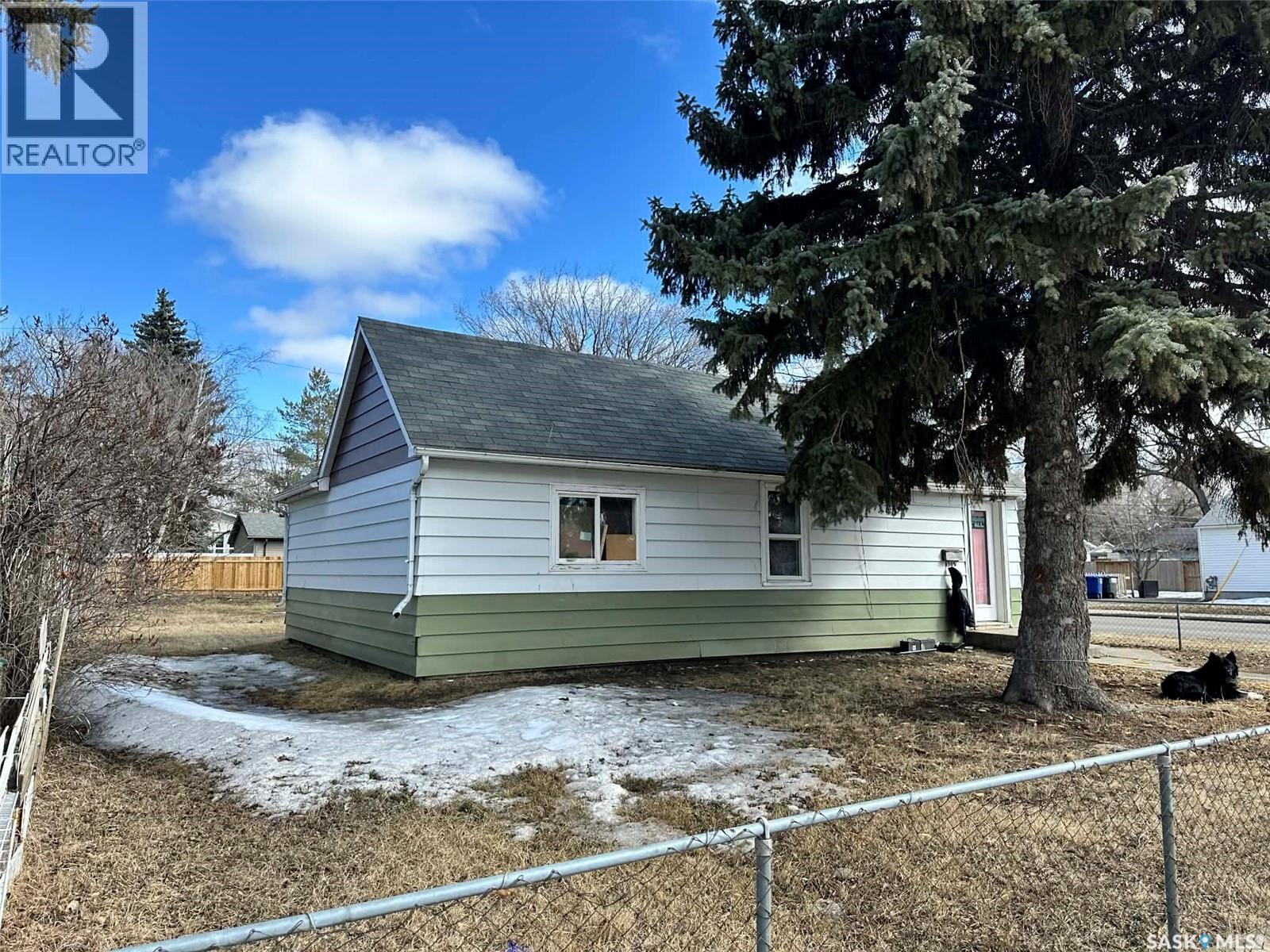 1502 F AVENUE N - 1