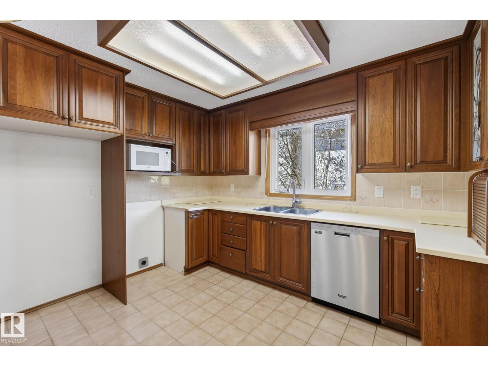 120 GARLAND CR, Sherwood Park