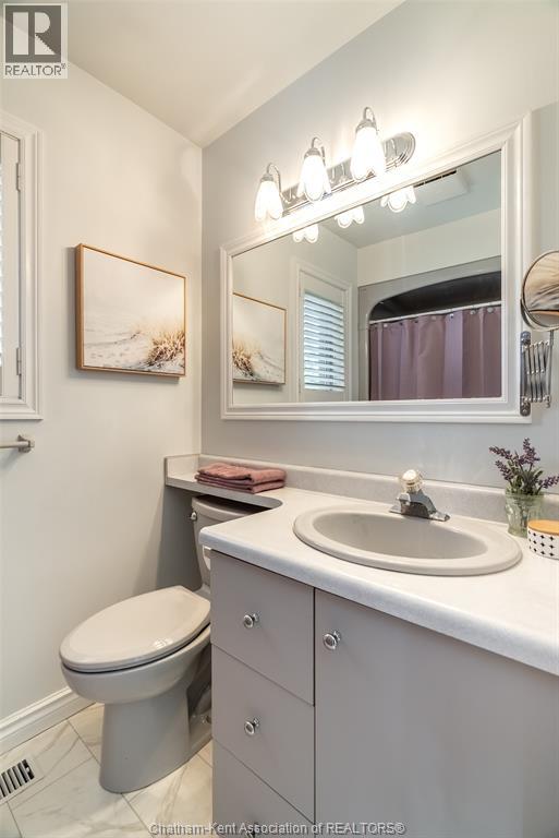 32 CHRISTINA PLACE — photo 21