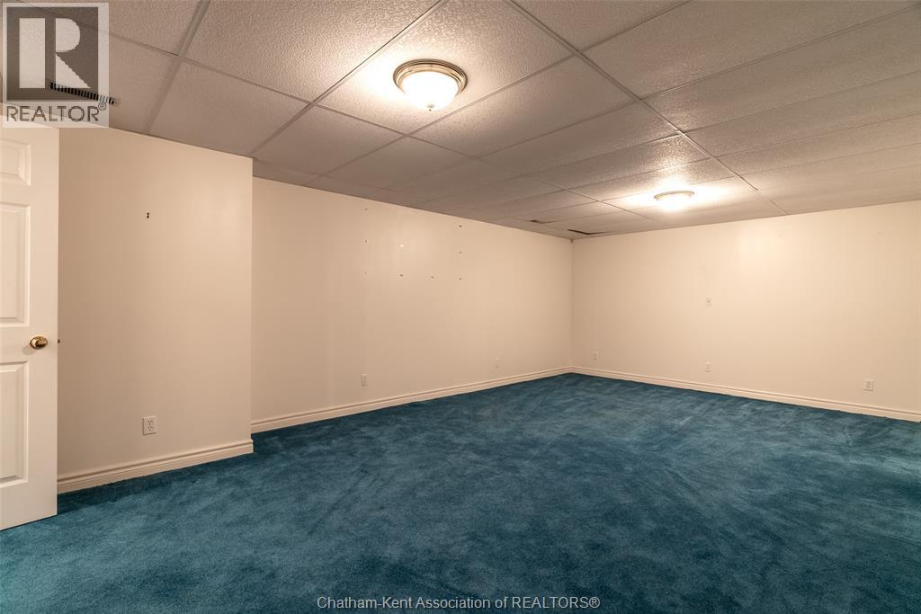 32 CHRISTINA PLACE — photo 23