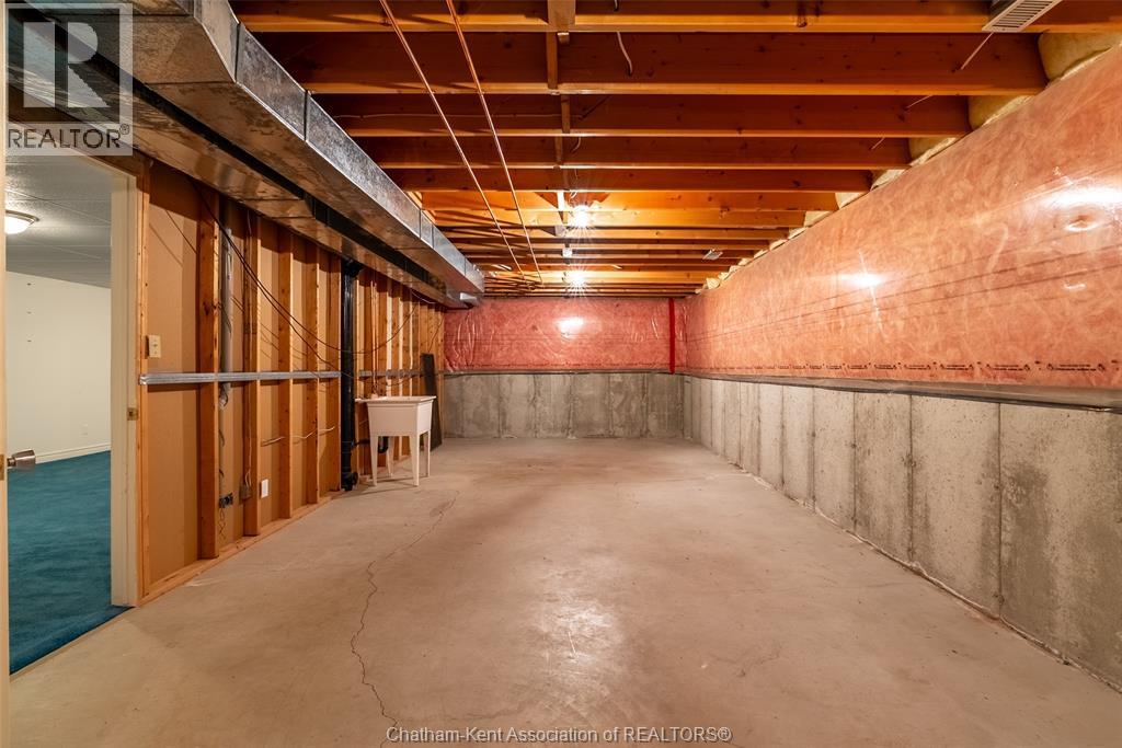 32 CHRISTINA PLACE — photo 24