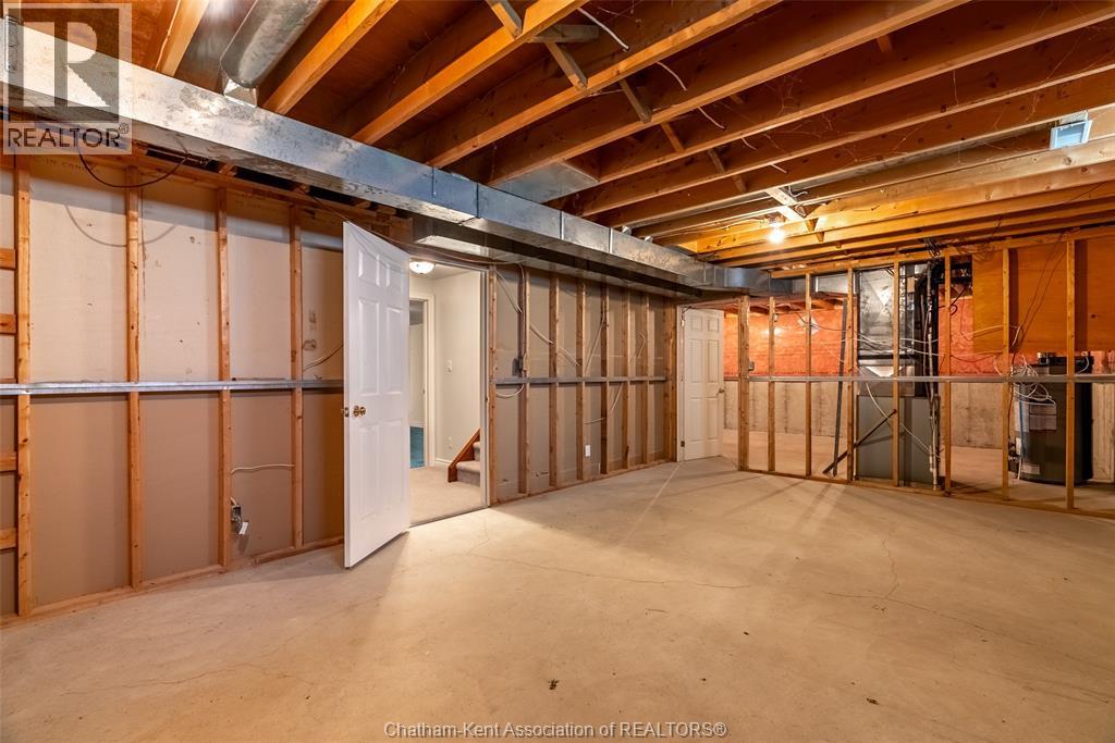 32 CHRISTINA PLACE — photo 25