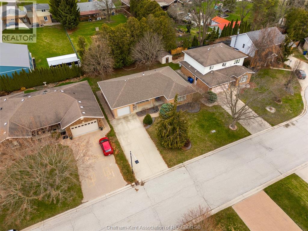 32 CHRISTINA PLACE — photo 30