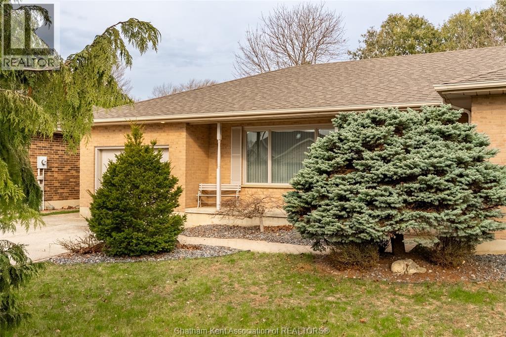 32 CHRISTINA PLACE — photo 33