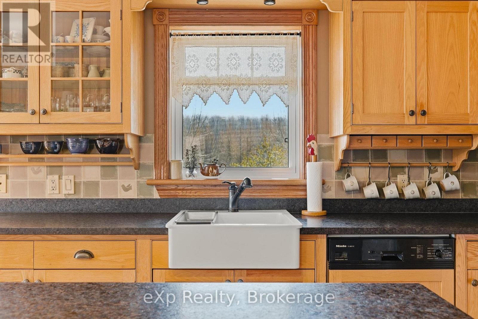 243392 SOUTHGATE 24 ROAD - 9
