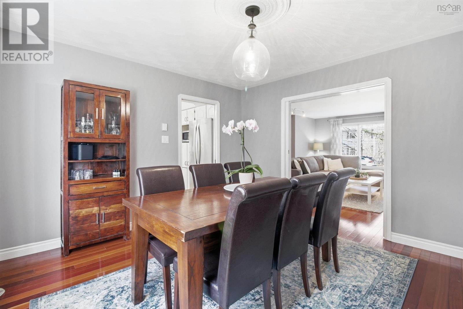 Property 14 of 48 of 5 Parkvale Crescent