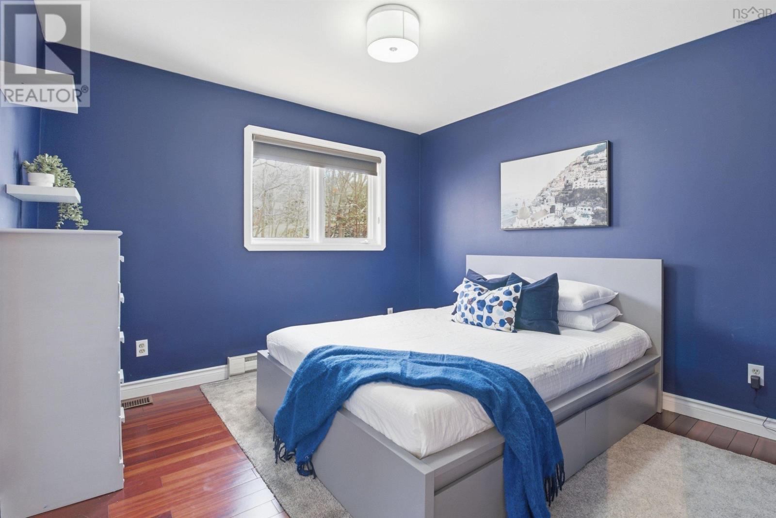 Property 24 of 48 of 5 Parkvale Crescent