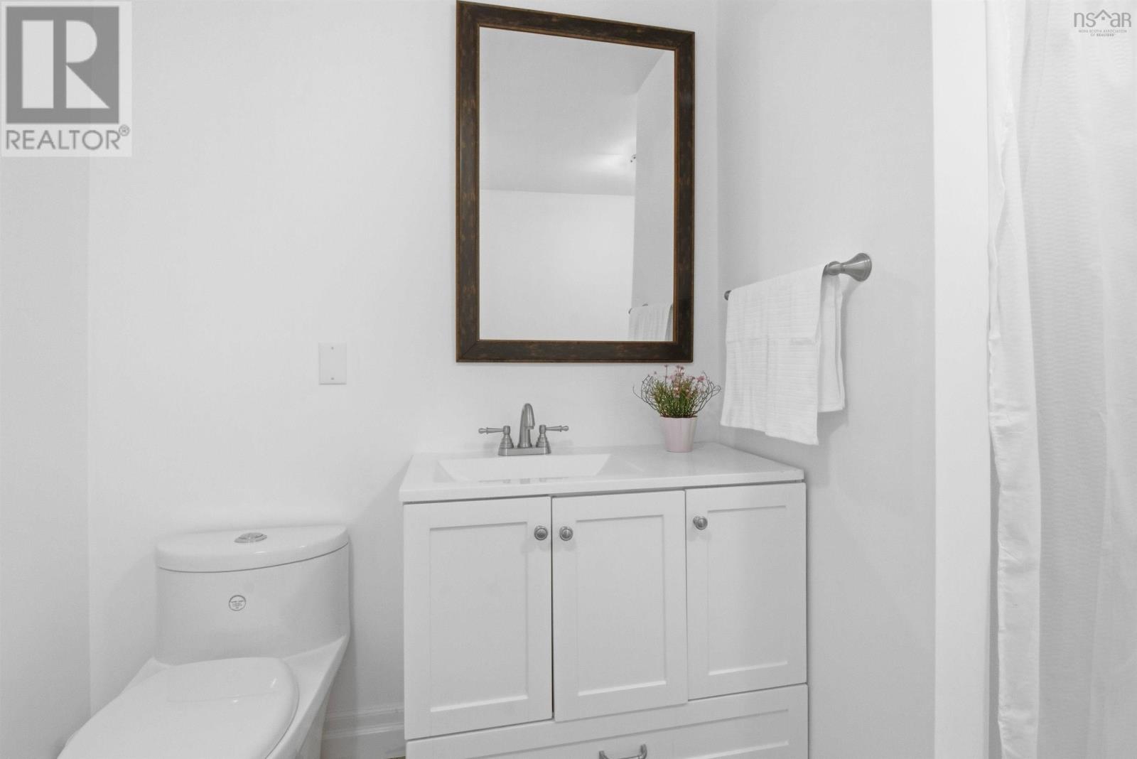 Property 31 of 48 of 5 Parkvale Crescent