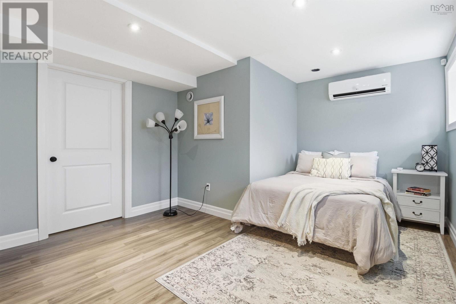 Property 35 of 48 of 5 Parkvale Crescent