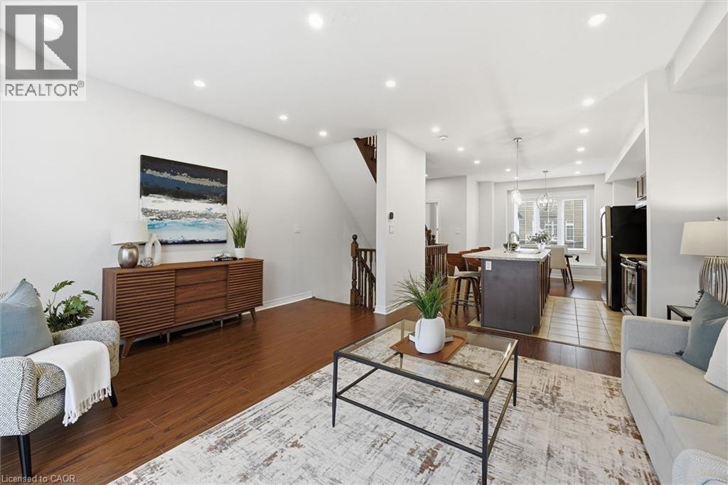 #9 122 E DUNDAS STREET E - 16